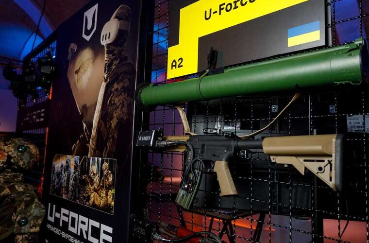 Ексміністри в обладунках UForce як Гончарук і Малюська розбудовують глобальну збройову імперію з токсичним шлейфом