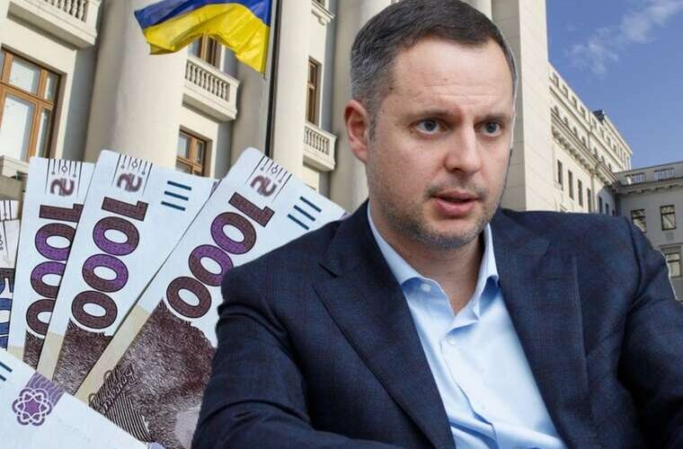 Ексзаступник голови Офісу президента Ростислав Шурма у Міндічгейті журналісти знайшли зв’язок із банком Альянс, наближеними чиновниками та віллу брата на Кіпрі