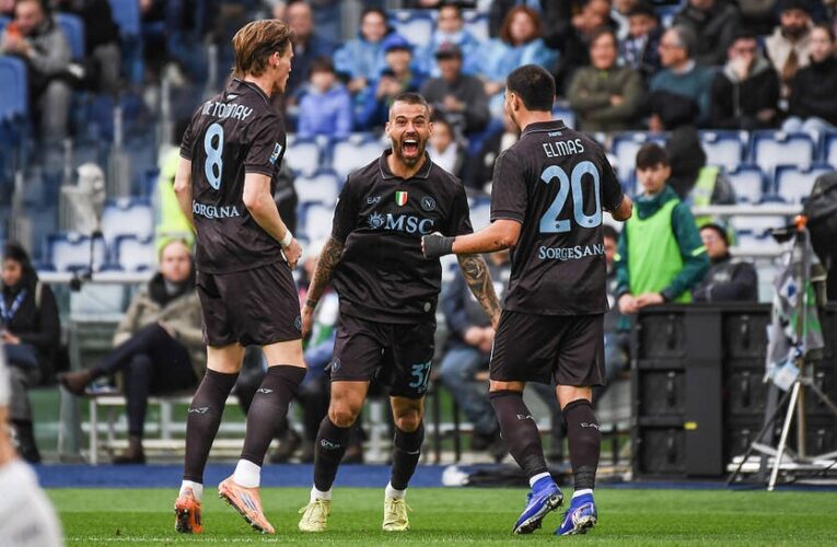 Емоційні італійці заробили три вилучення в матчі Наполі-Лаціо