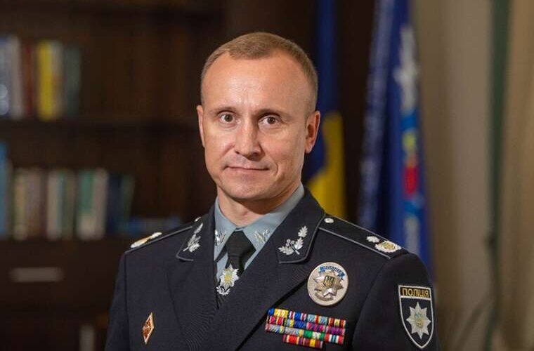 Генерал на службі схем від кришування нафти до вимагання 400 тисяч доларів — досьє на Андрія Нєбитова