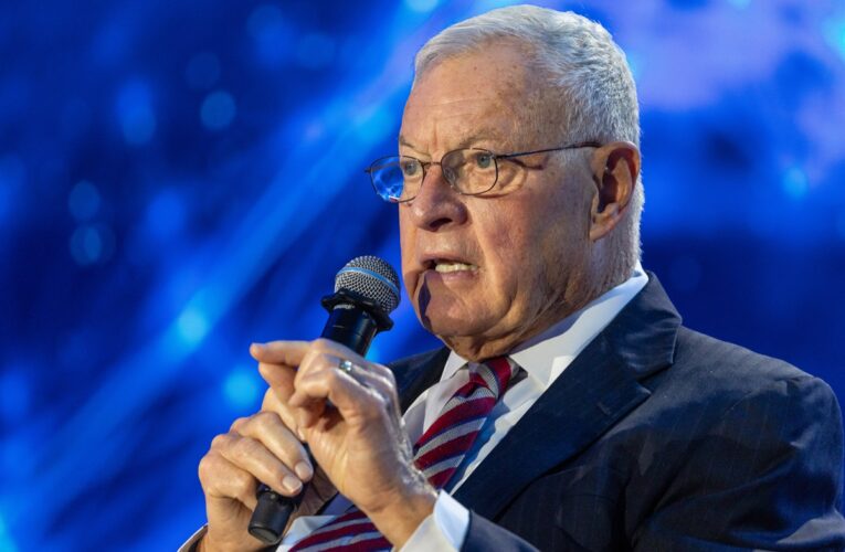 Келлог: Мир в Україні може настати до осені