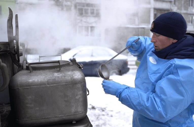 ⛺️ ДСНС розгорнула два наметових містечка на Троєщині