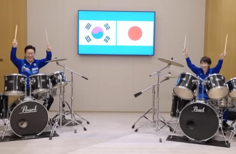 Лідери Японії й Південної Кореї разом зіграли на барабанах