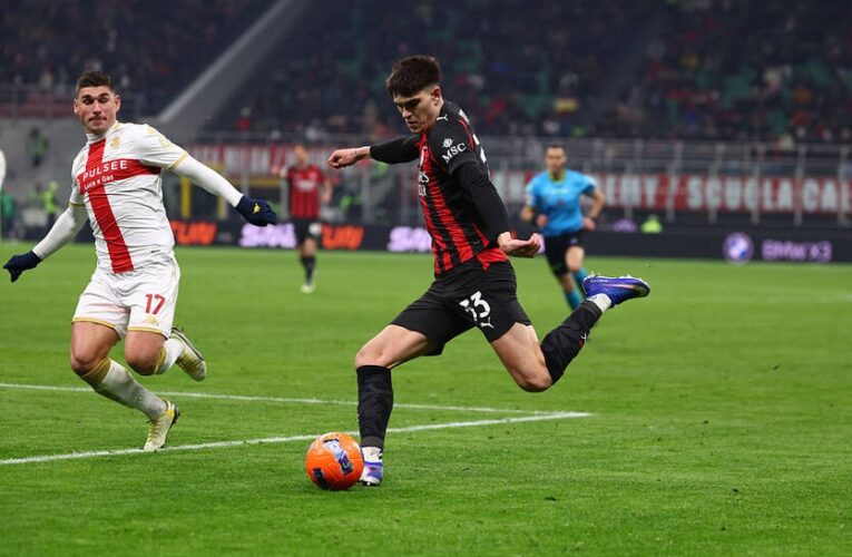 Маліновський допомагає Дженоа у грі з Міланом відкрити рахунок