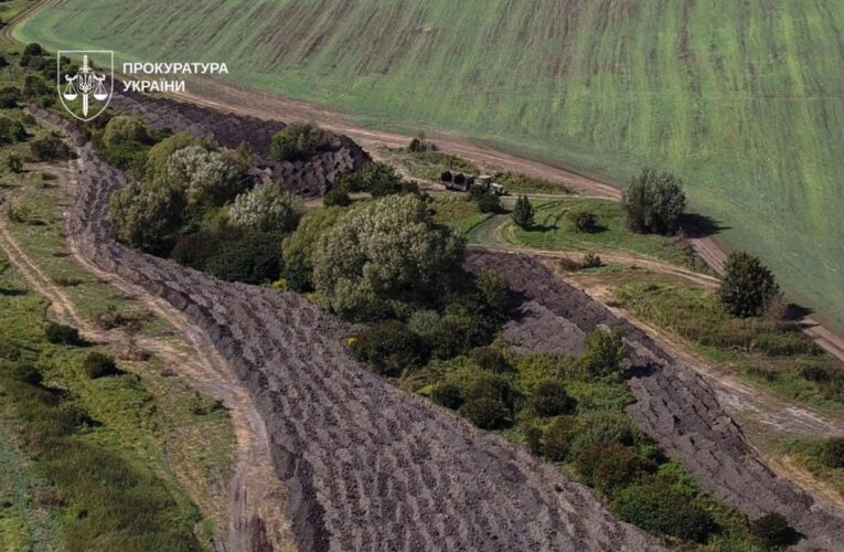 На Прикарпатті викрили екозлочини на 8 млн