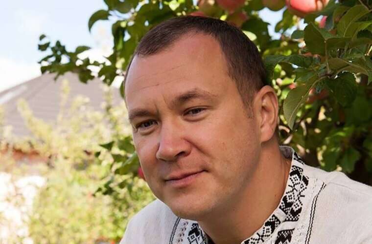 Паркан замість пляжу екснардепу Супруненку оголосили підозру за самозахоплення берега Дніпра