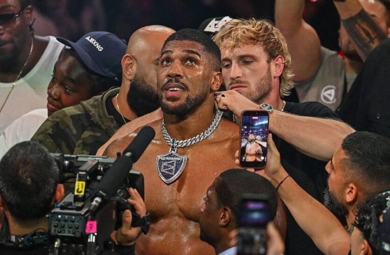 Під час смертельної аварії у Джошуа вкрали телефон