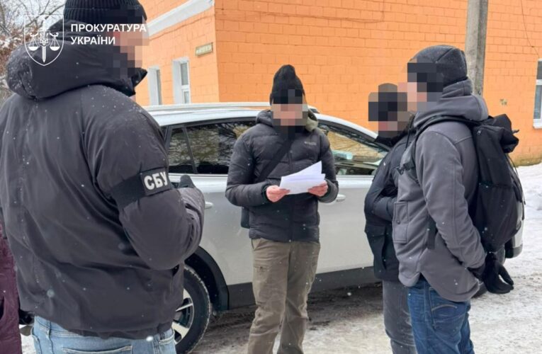 Податківців Чернігівщини підозрюють у хабарництві