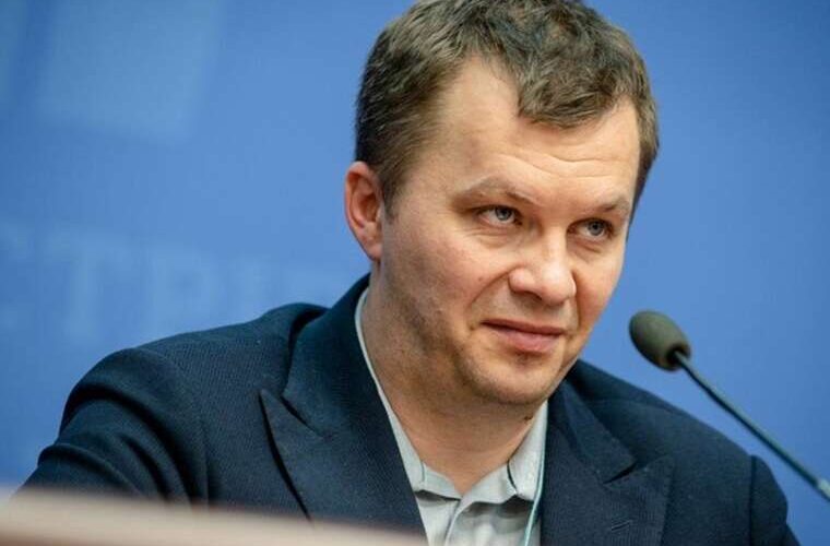 Примусовий привід для Милованова Гончаренко вимагає від поліції доставити ексміністра на засідання ТСК