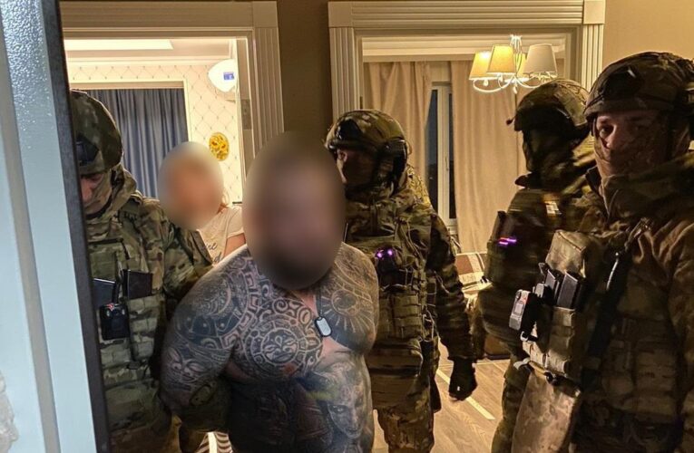 Продавали небезпечний наркотик: викрито сімейну злочинну організацію