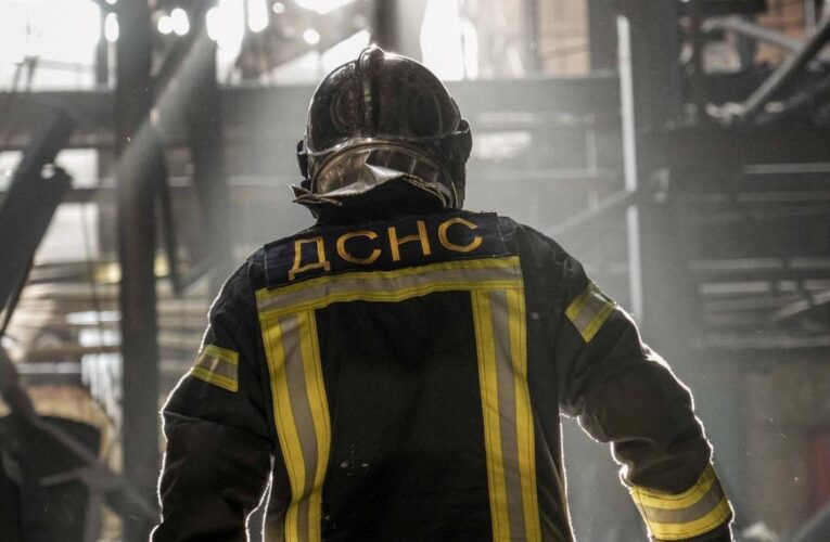 РФ атакувала Київщину: пошкоджені АЗС, є жертва