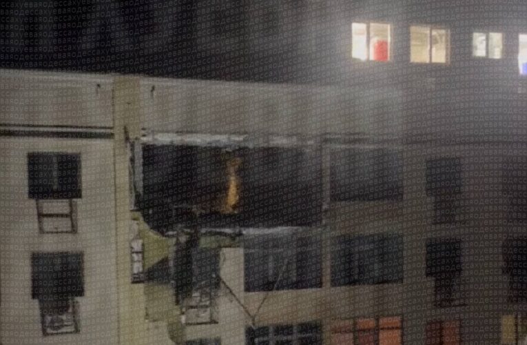 РФ атакувала Одесу десятками БПЛА: пошкоджено ЖК