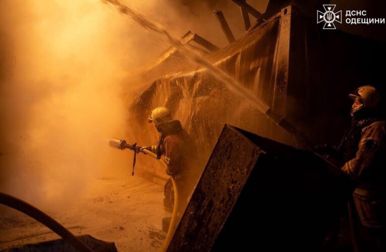 РФ атакувала порти Одещини, є пошкодження