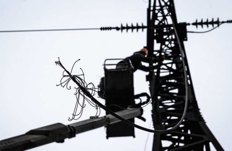 Росіяни пошкодили п’ять енергооб’єктів на Чернігівщині