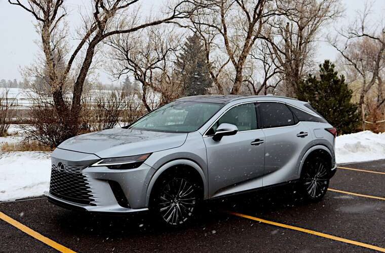 Щедрий подарунок від дружини одеський посадовець Держпродспоживслужби Діордієв став власником новенького Lexus за 2,7 мільйона