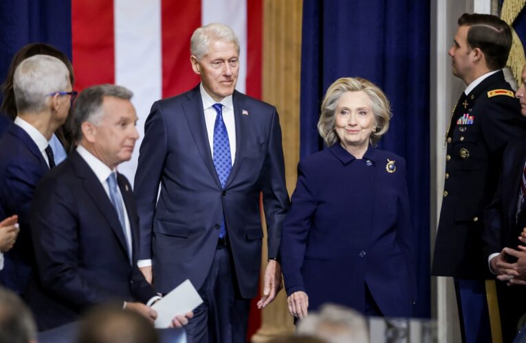 Справа Епштейна: Клінтон відмовився свідчити у Конгресі