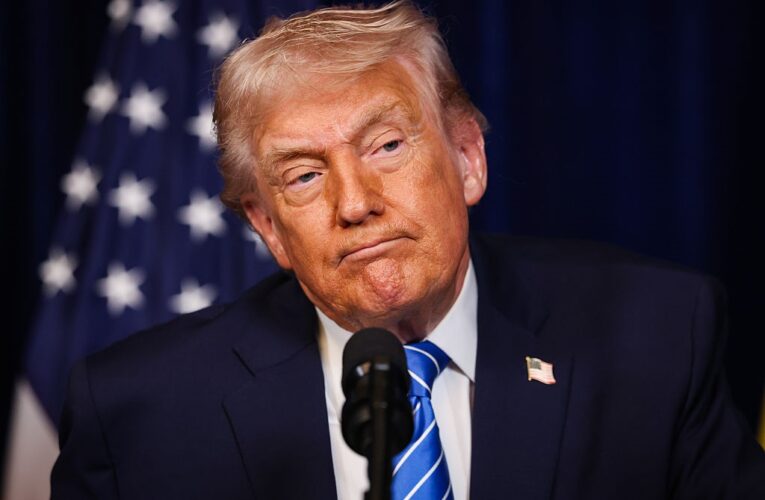 США отримають до 50 млн барелів нафти з Венесуели – Трамп