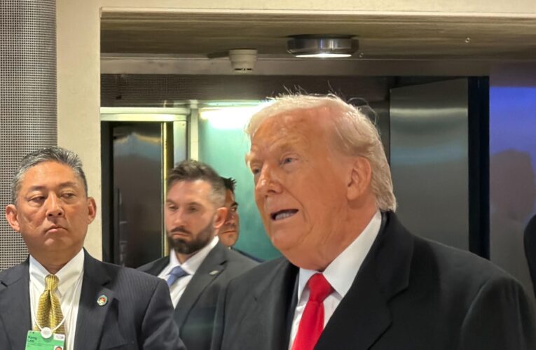 Трамп відповів, навіщо запросив Путіна до Ради миру