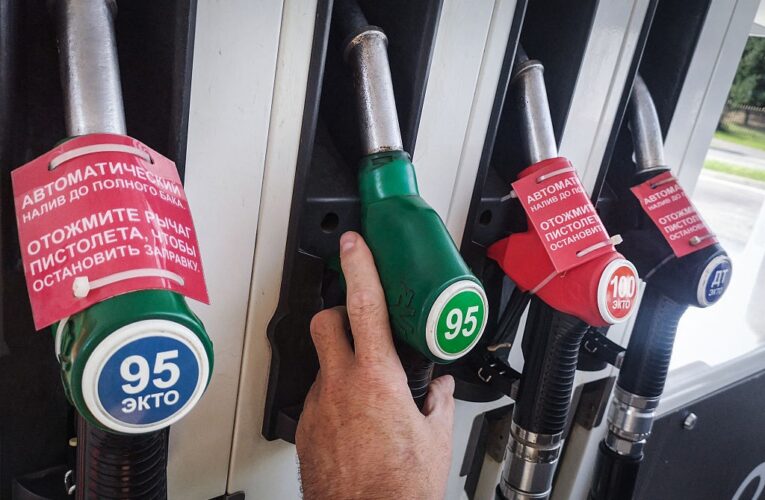 Ціни на бензин в Росії перевищили американські – розвідка