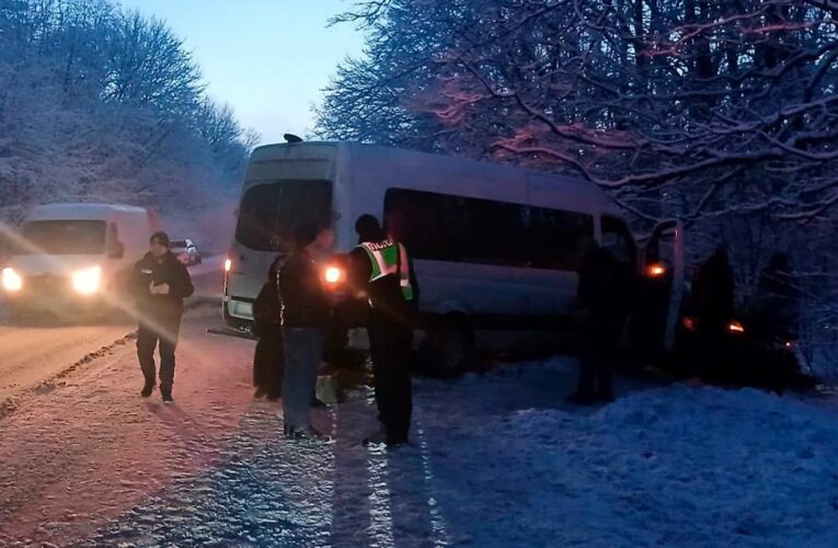 У ДТП під Харковом постраждали 18 людей
