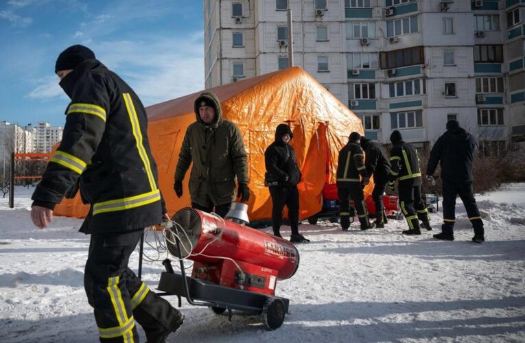 У Києві сотні будинків четвертий день без тепла