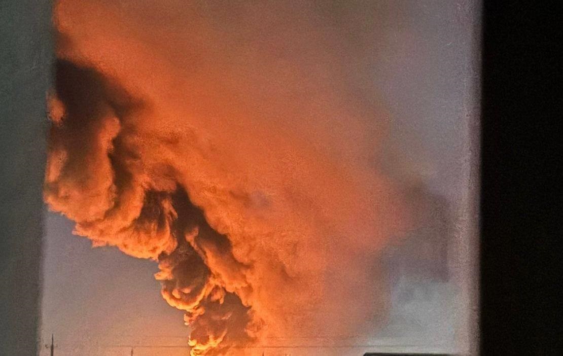 Новини України - У Луцьку після прильоту БПЛА спалахнула пожежа