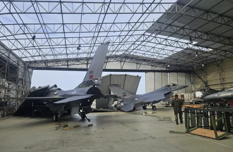 У Португалії через шторм Крістін пошкоджено два винищувачі F-16