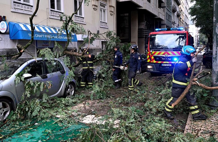 У Португалії внаслідок шторму Крістін загинули п’ятеро людей