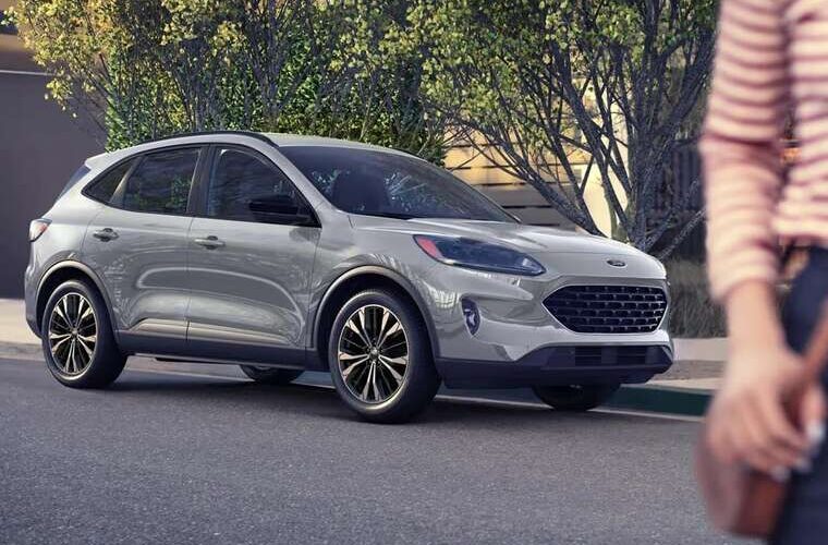 Удвічі дешевше ринку посадовець Центру пробації на Кіровоградщині Ткаченко придбав Ford Escape за заниженою ціною