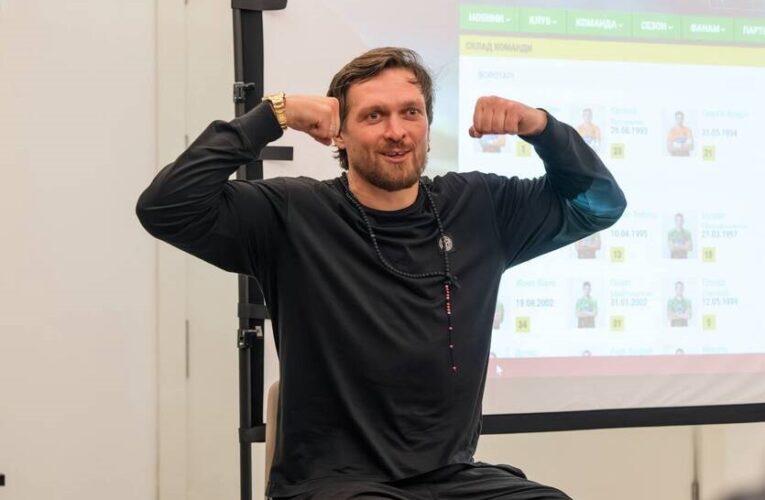 Усик поділився чемпіонським досвідом із Поліссям