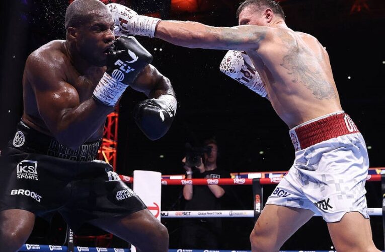 Усик увійшов до числа претендентів на Нокаут року за версією The Ring