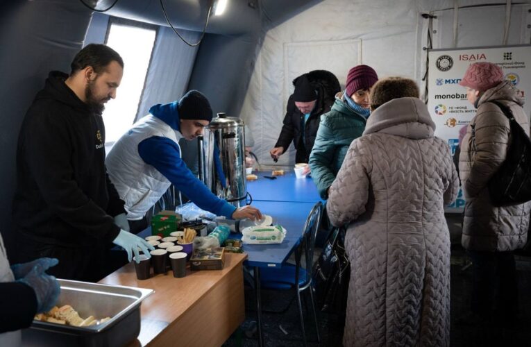 В Україні розгорнуть мобільні кухні та пункти зі спальними місцями