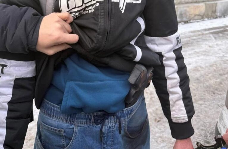 Затримано киянина, який нападав на обмінники з іграшковим пістолетом