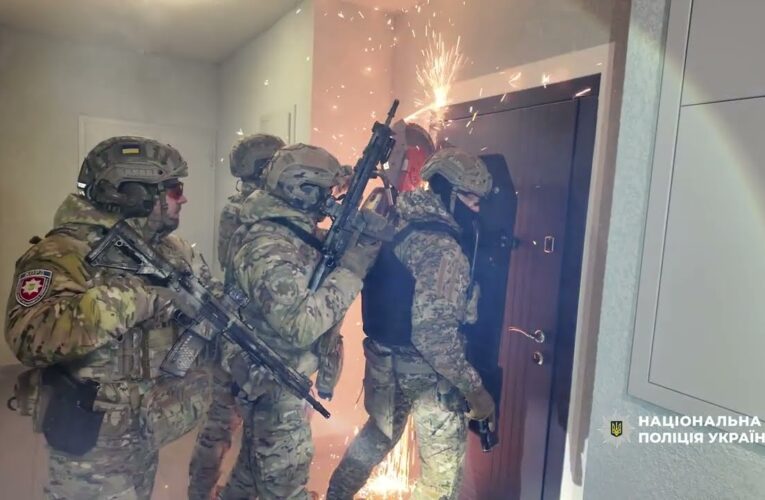 Екс-«смотрящі» Київського СІЗО створили банду викрадачів і грабіжників