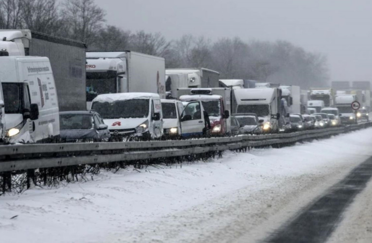 Через негоду на трасі Одеса-Рені обмежать рух транспорту