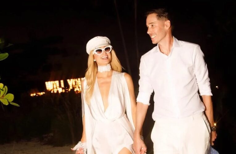 Чоловік Періс Гілтон освідчився їй удруге на День закоханих