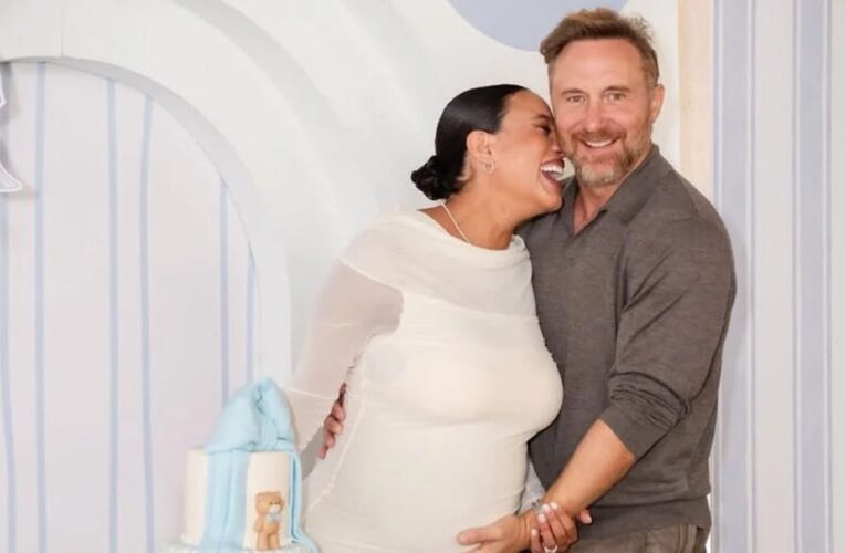 Девід Гетта знову став батьком: у діджея народився син