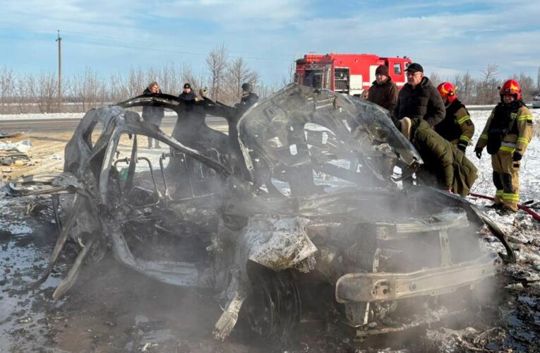 Дрон РФ влучив в авто сімейної медицини на Ізюмщині, є загибла та поранені