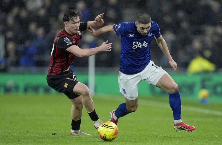 Евертон Миколенка не впорався з Борнмутом