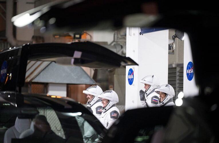 Falcon 9 доправив чотирьох астронавтів на МКС