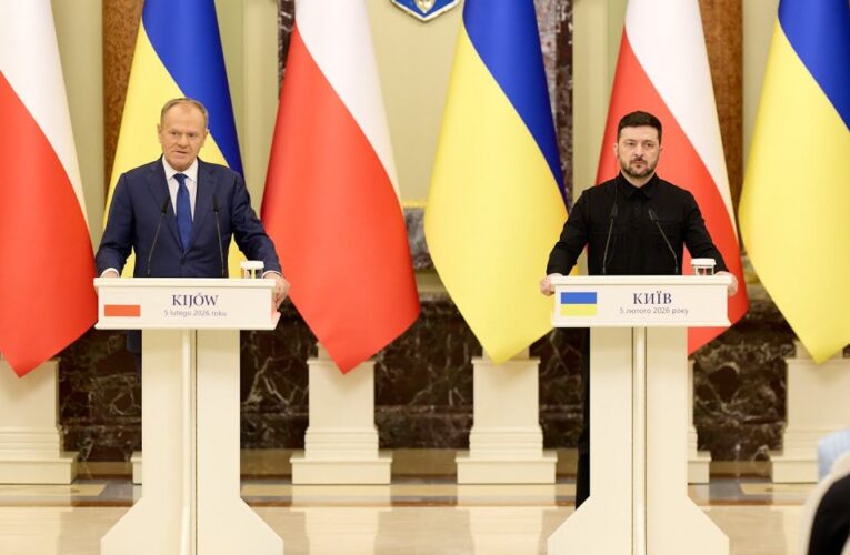 Спілкування Володимира Зеленського й Дональда Туска з медіа