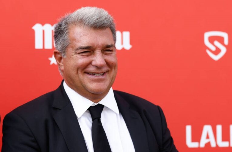 Лапорта пішов з посади президента Барселони