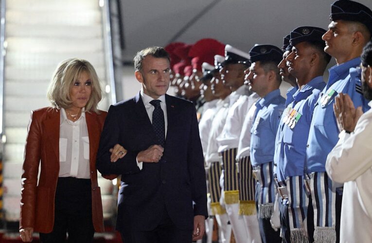 Макрон прилетів в Індію, щоб обговорити з Моді угоду про винищувачі