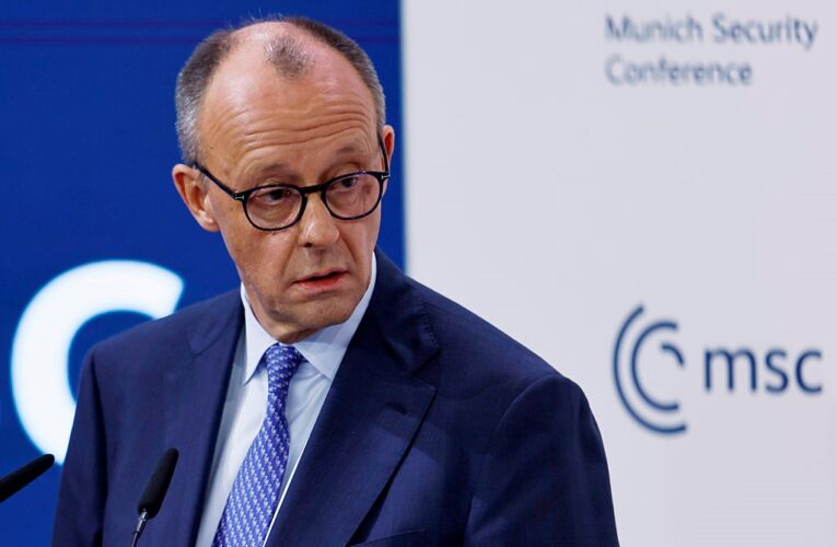 Мерц висловився щодо переговорів з Москвою