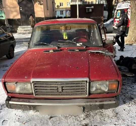 На Дніпропетровщині в автомобілі вибухнула граната, загинув чоловік