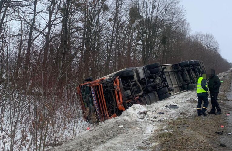 На Рівненщині прикордонник скоїв смертельне ДТП