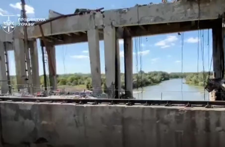 Наказали зруйнувати Оскільську греблю: справу генералів РФ передано до суду