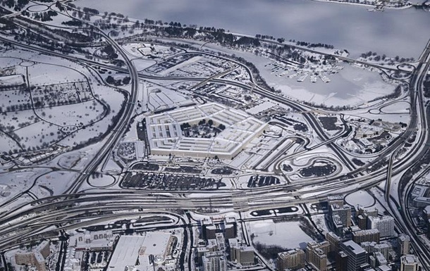 Пентагон вимагає від розробників створити ШІ без “моральних” обмежень