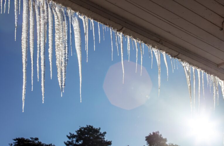 Помірні опади та ожеледиця: погода на початку тижня