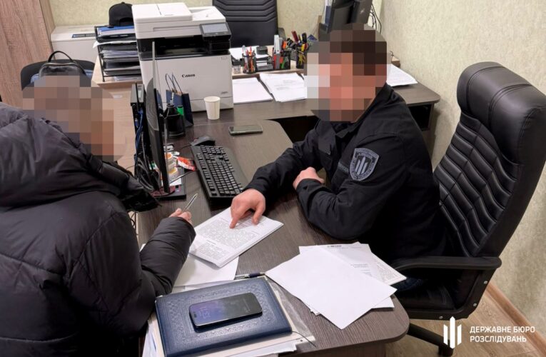 Посадовець штабу виплатив військовим СЗЧ понад 1,4 млн